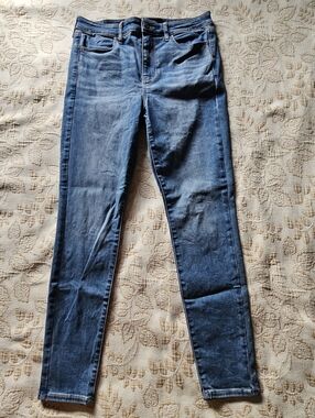 AMERICAN EAGLE Next Level Stretch Skinny Jeans Size 12